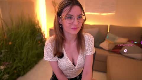 Snapshot of slickmewet chatting on 05.30.26 Elise 165cm 50kg online show from 05.30.26