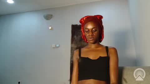 Snapshot of slimbaby16 chatting on 11.28.25 Slim online show from 11.28.25