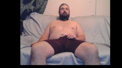 Snapshot of slimdizzy64 chatting on 11.22.25 slave drew or slut online show from 11.22.25