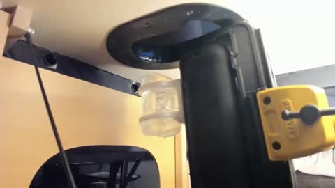 Slimguerrilla online show from 04.19.26