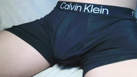 Snapshot of slimhungyvng chatting on 07.25.26 slimhungyvng online show from 07.25.26