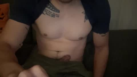 Snapshot of slimmajority4991 chatting on 10.28.25 slimmajority4991 online show from 10.28.25