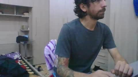 Snapshot of slimteaser089 chatting on 12.01.25 SlimTeaser089 online show from 12.01.25