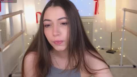 Snapshot of slow_flower chatting on 01.17.26 Emilia online show from 01.17.26