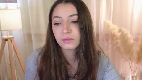 Snapshot of slow_flower chatting on 03.01.26 Emilia online show from 03.01.26