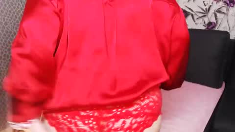 Snapshot of slutishmami chatting on 05.19.26 slutihmami online show from 05.19.26
