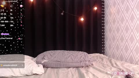 Snapshot of slutlittlecamila chatting on 12.15.24 CAMILA  online show from 12.15.24