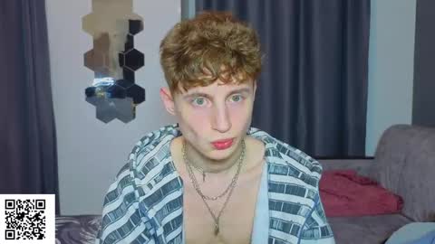 Snapshot of sluttsavage chatting on 05.27.26 sluttsavage online show from 05.27.26