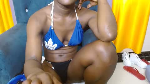 Snapshot of slutty_charmz chatting on 10.01.25 Bree online show from 10.01.25