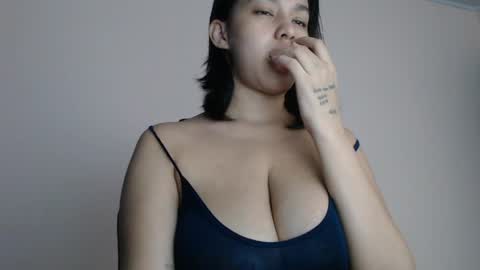 Snapshot of slutty_pervert chatting on 05.04.26 Sofia online show from 05.04.26