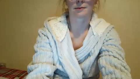 Slutty redhead3 online show from 12.16.25
