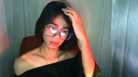 sluttypatotie online show from 10.18.25
