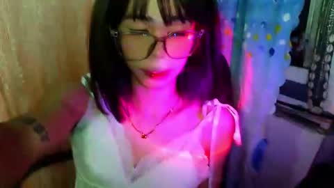 Snapshot of sluttypatotie chatting on 05.19.26 sluttypatotie online show from 05.19.26