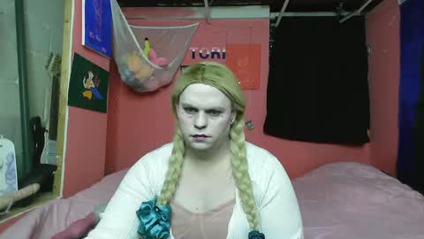 Tori Smith online show from 02.11.25