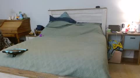 Snapshot of slytherinmylf23 chatting on 12.10.24 Rachel Lawrence online show from 12.10.24