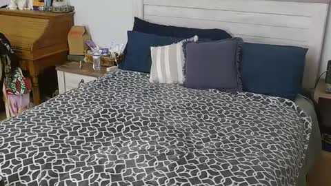 Snapshot of slytherinmylf23 chatting on 01.26.25 Rachel Lawrence online show from 01.26.25