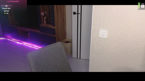 Emily online show from 12.04.25