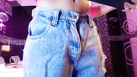 Small Hot19 online show from 03.10.26