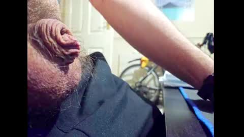 Small Hairy Uncut online show from 07.17.26
