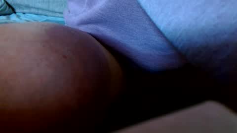 Snapshot of smallmalelass chatting on 10.04.25 smallmalelass online show from 10.04.25