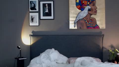 Snapshot of smalltittsbigsoul chatting on 02.05.26 Anna no bbbbybybbabebyy just Anna. And dont call me mom please. online show from 02.05.26