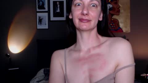 Snapshot of smalltittsbigsoul chatting on 03.13.26 Anna no bbbbybybbabebyy just Anna. And dont call me mom please. online show from 03.13.26