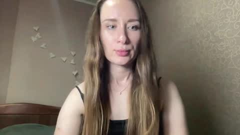 smilequeen_ online show from 10.13.25