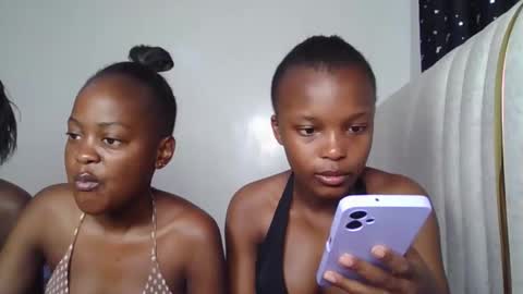 smiley luv1 online show from 02.04.26