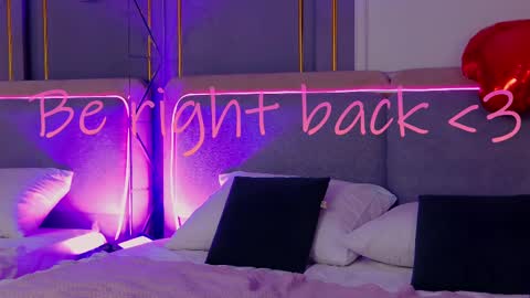 Snapshot of smiley_mia_ chatting on 02.16.25 Mia online show from 02.16.25