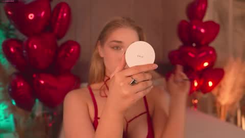 Mia online show from 02.14.26