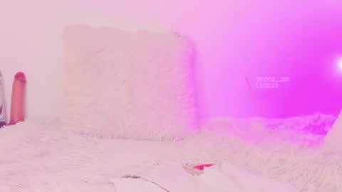Snapshot of smiling__girl chatting on 02.13.25      online show from 02.13.25
