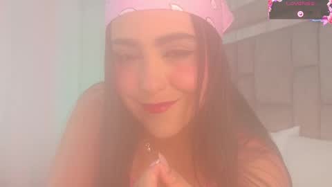 Snapshot of smiling__girl chatting on 09.30.25      online show from 09.30.25