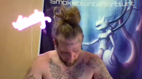Snapshot of smokebluntafterblunt chatting on 06.07.26 smoke online show from 06.07.26