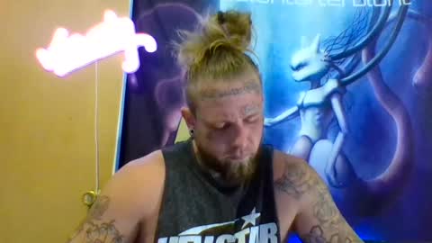 Snapshot of smokebluntafterblunt chatting on 06.17.26 smoke online show from 06.17.26