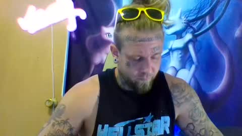 Snapshot of smokebluntafterblunt chatting on 06.19.26 smoke online show from 06.19.26