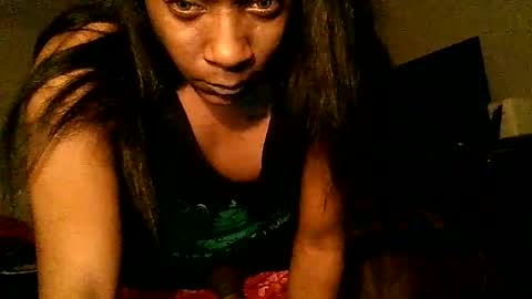 Snapshot of smokegoddess35 chatting on 01.04.25 SmokeGoddess35 online show from 01.04.25