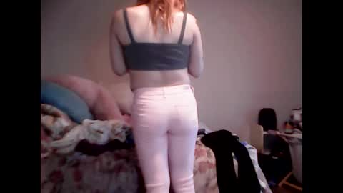 Snapshot of smolgothwitch chatting on 02.18.25 SmolHungGothWitch online show from 02.18.25