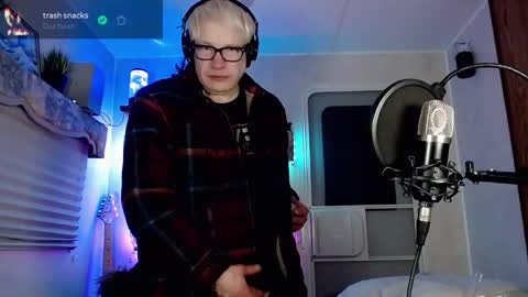 Snapshot of snarfle chatting on 03.01.25 Viiscount Snarfle Von Snarfenberg online show from 03.01.25