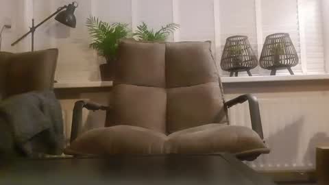 sneakerboy444 online show from 12.06.24