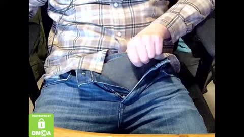 Sneakybill online show from 02.17.25