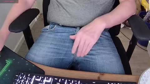 Sneakybill online show from 11.30.25