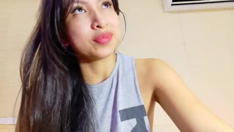 Snapshot of sneakyy_fantasy chatting on 03.08.25 Hellen  online show from 03.08.25