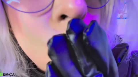 Snow and Bubble online show from 07.28.26
