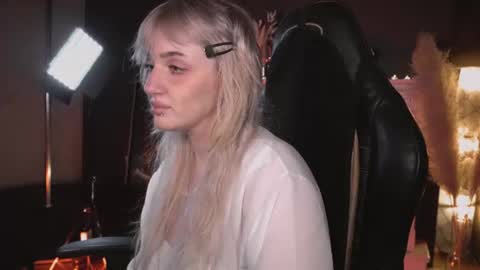 Ellie online show from 06.24.26