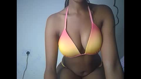 Snapshot of snowfox254 chatting on 10.05.25 snowfox254 online show from 10.05.25