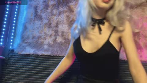 snowy_alice online show from 04.10.26