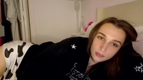 Babygirl Ivy online show from 07.08.26