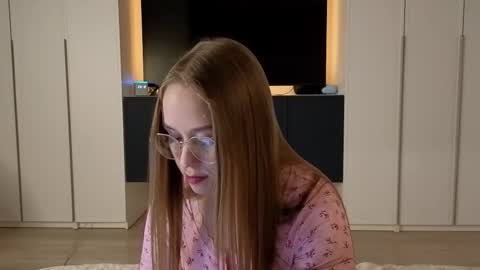 Sophy online show from 11.02.25