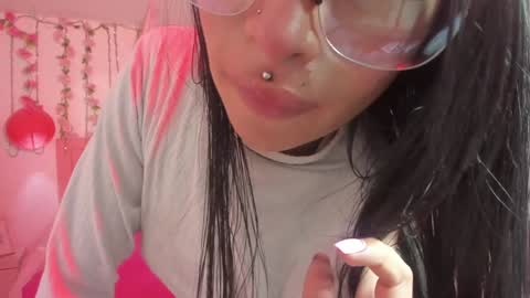 Snapshot of soffi_roberts chatting on 01.23.25 sofiia online show from 01.23.25