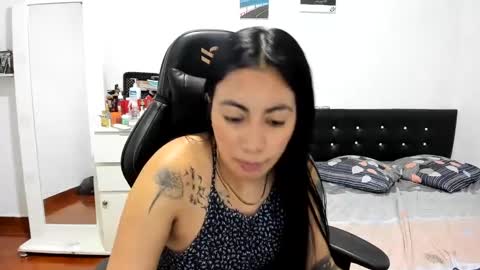 Snapshot of sofhya_jay9 chatting on 01.16.25 Evainked online show from 01.16.25